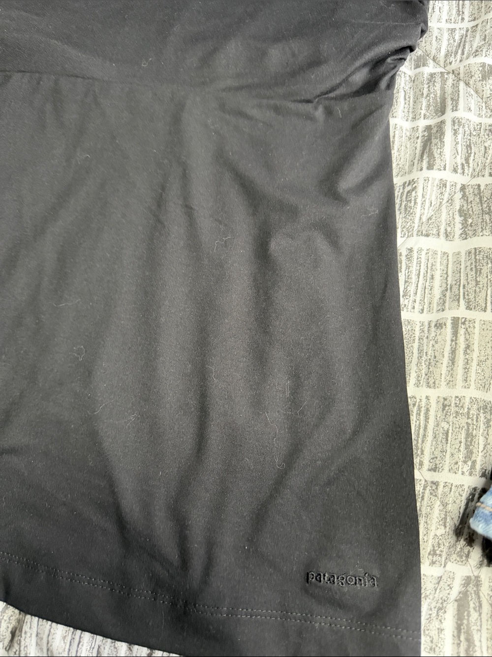 Patagonia Black Crisscross Strap Tank Top Size Large - Picture 6 of 7